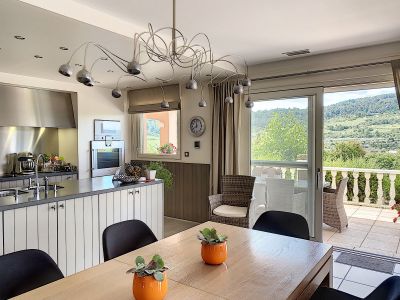 Vente Maison Saint-Chinian 5&nbsp;Pièces 211&nbsp;m²