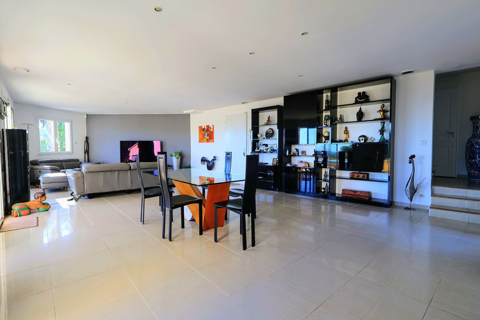 house 5 Rooms for sale on SETE (34200)