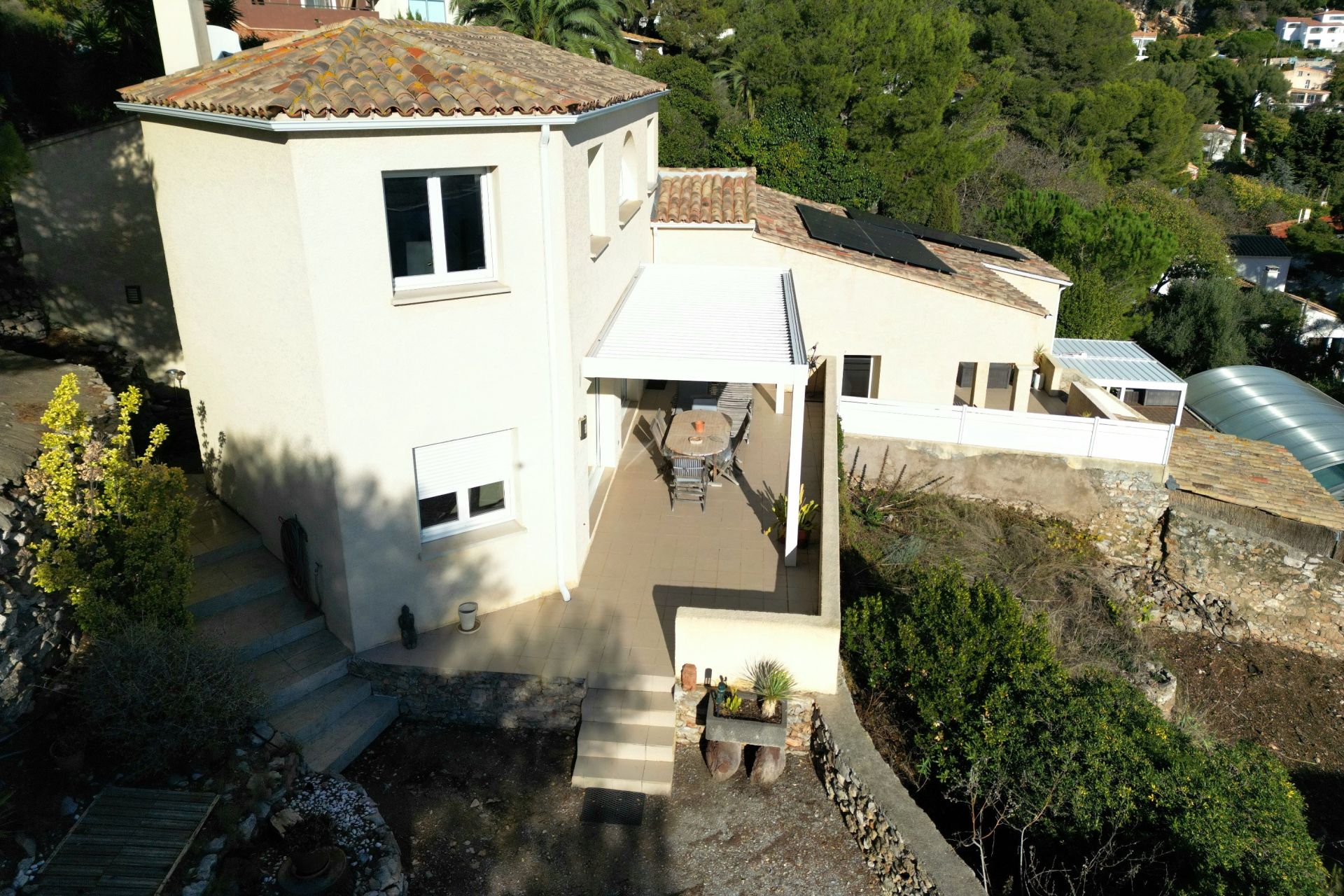 house 5 Rooms for sale on SETE (34200)