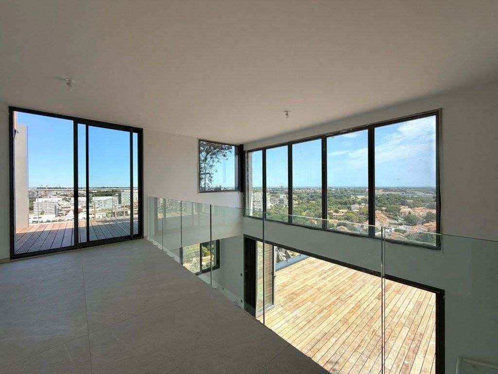 apartment 5 Rooms for sale on MONTPELLIER (34000)