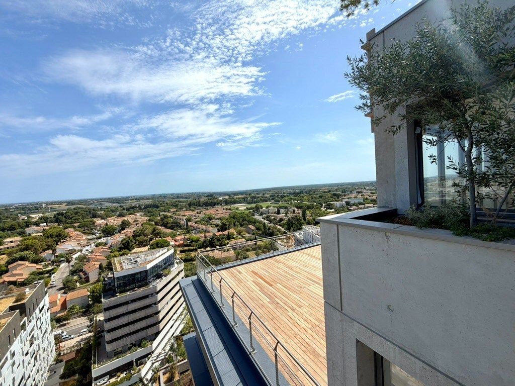 apartment 5 Rooms for sale on MONTPELLIER (34000)