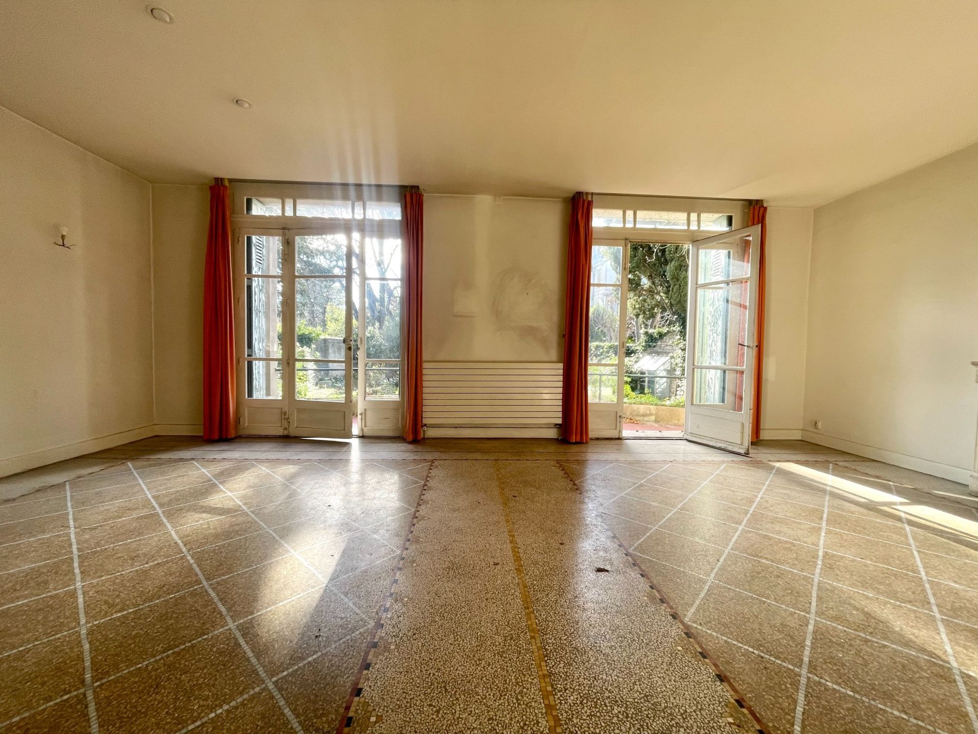 house 7 Rooms for sale on MONTPELLIER (34000)