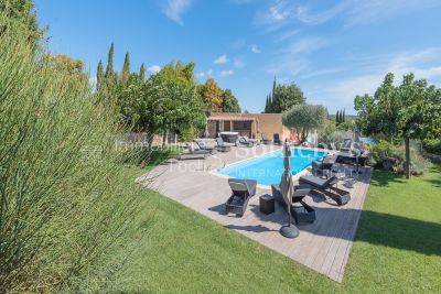 Vente Propriété Pézenas 30 Pièces 1200 m²