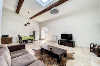 propriété 30 Pièces en vente sur PEZENAS (34120)