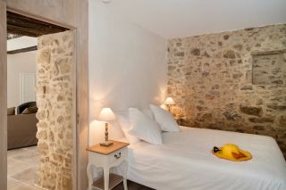 propriété 30 Pièces en vente sur PEZENAS (34120)