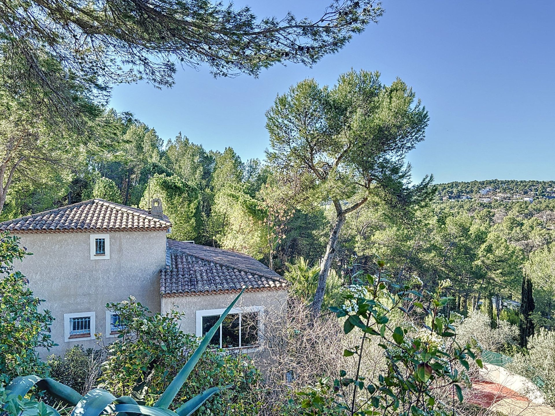 house 8 Rooms for sale on MONTFERRIER SUR LEZ (34980)