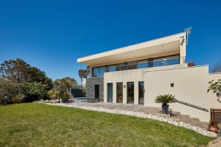 house 6 Rooms for sale on SETE (34200)
