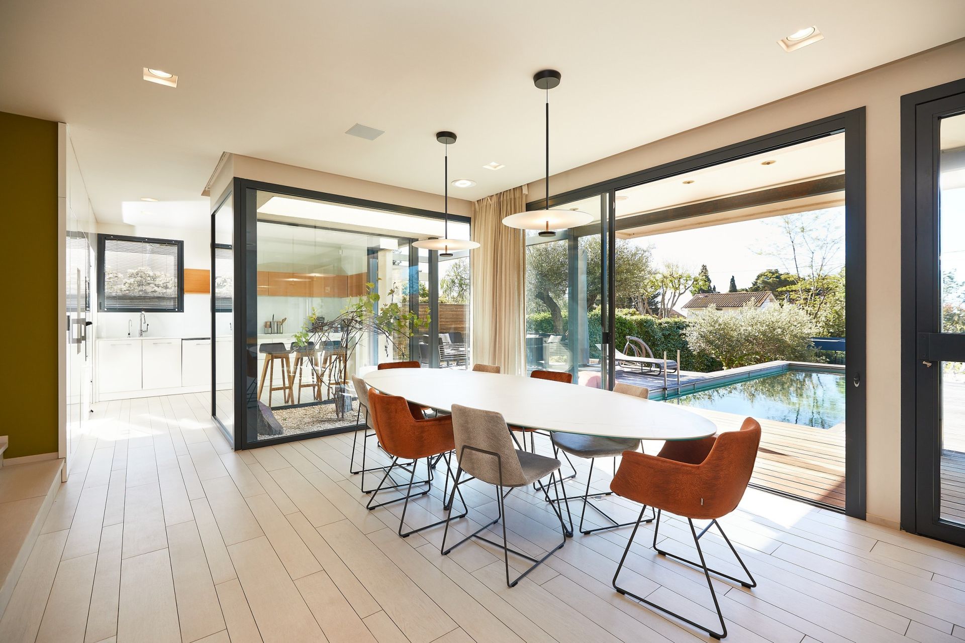 house 8 Rooms for sale on SETE (34200)