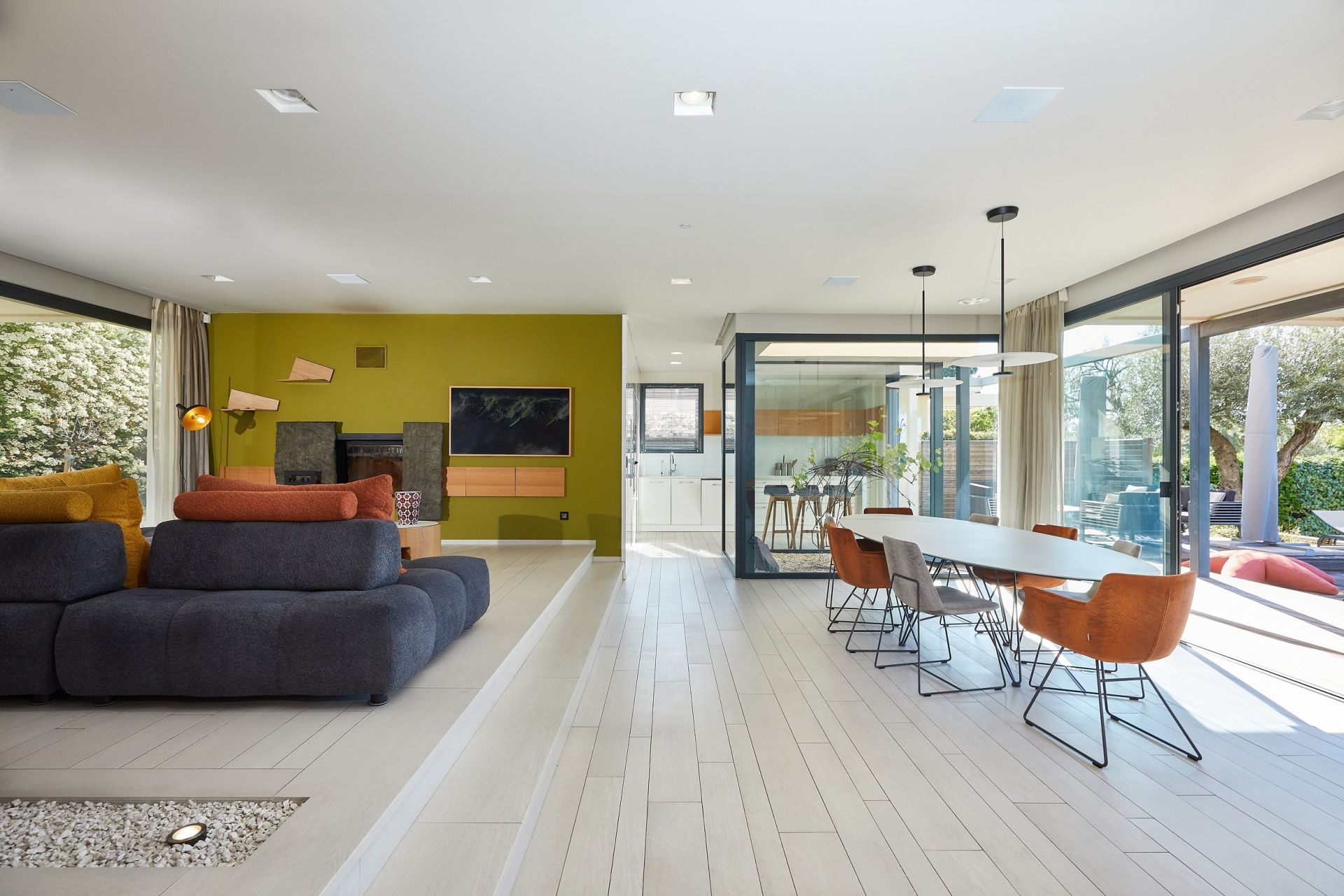 house 8 Rooms for sale on SETE (34200)