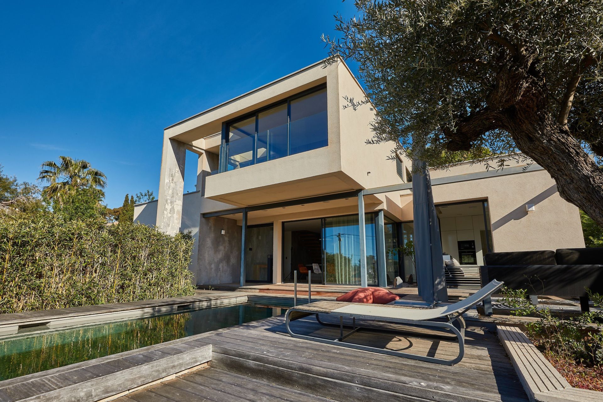 house 8 Rooms for sale on SETE (34200)