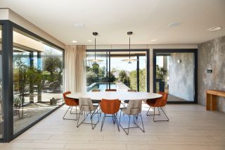 house 8 Rooms for sale on SETE (34200)