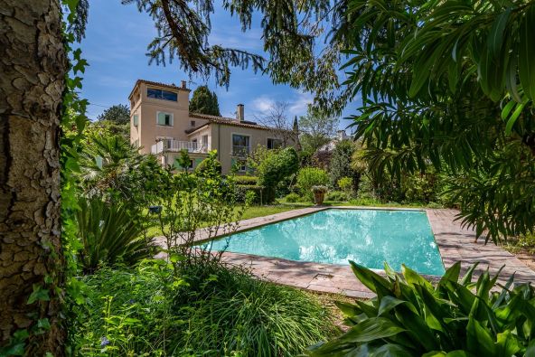 Sale House Montpellier 11 Rooms 318 m²