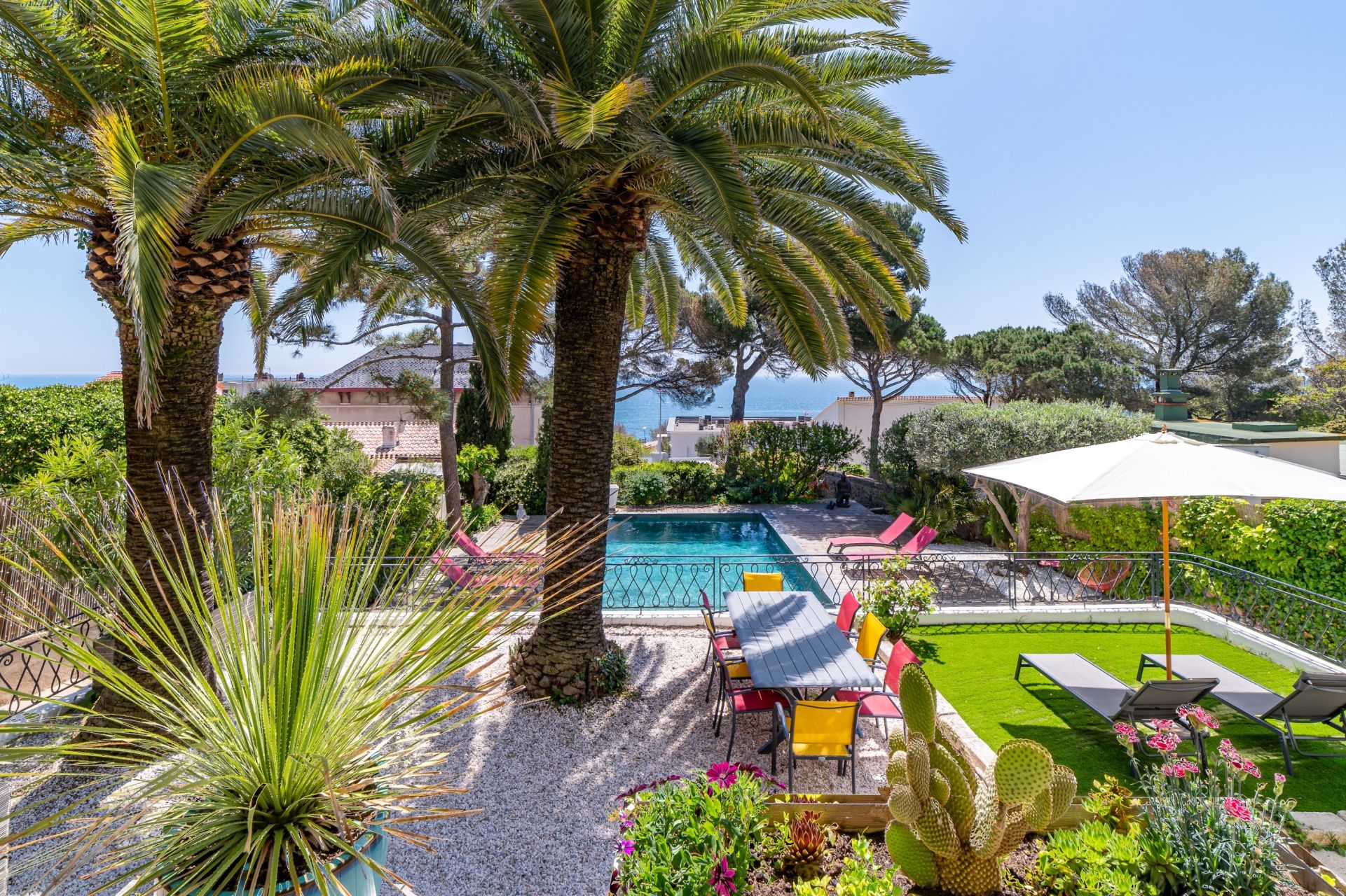 house 5 Rooms for sale on SETE (34200)