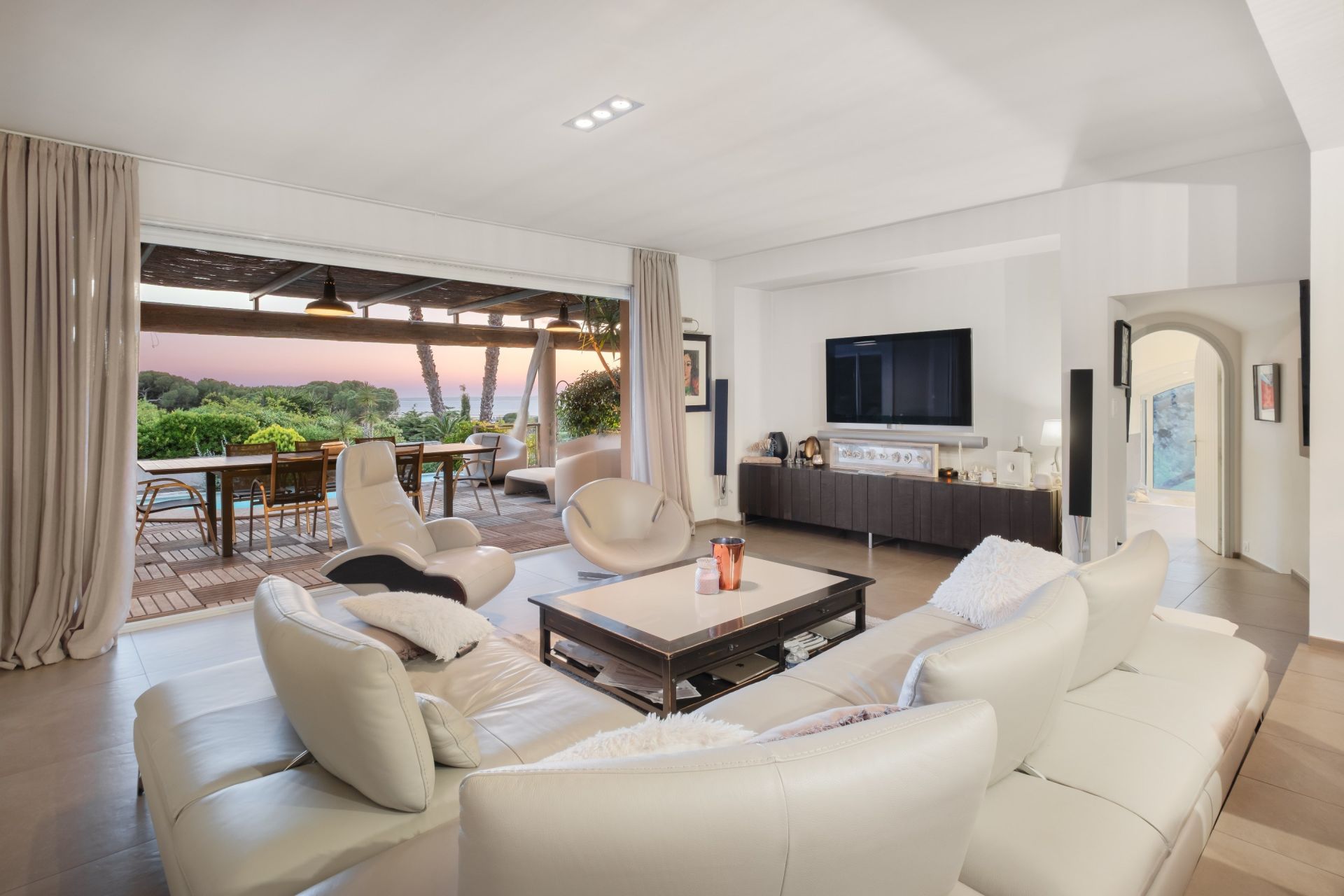 house 7 Rooms for sale on SETE (34200)