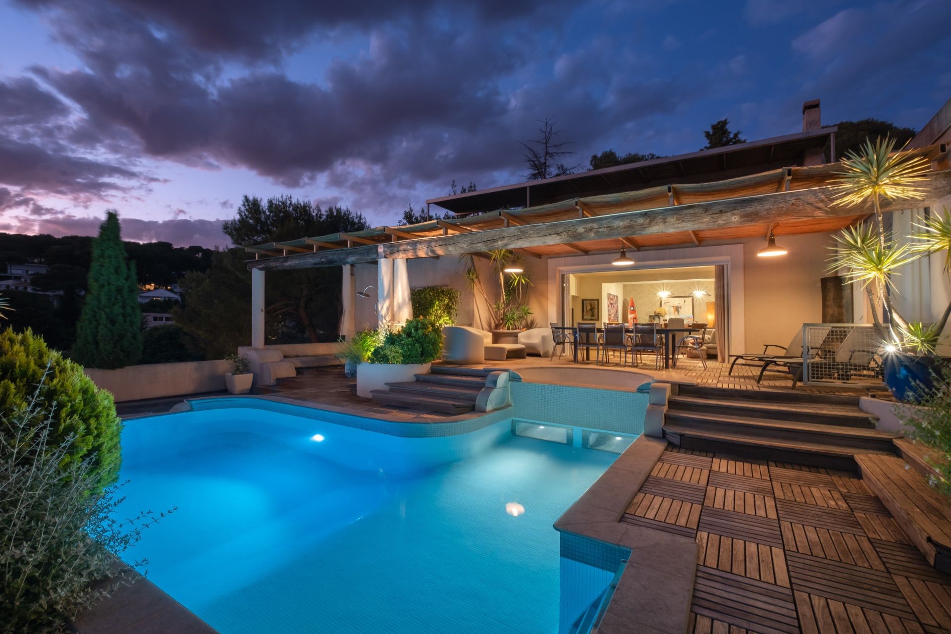 house 7 Rooms for sale on SETE (34200)