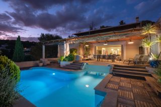 house 7 Rooms for sale on SETE (34200)