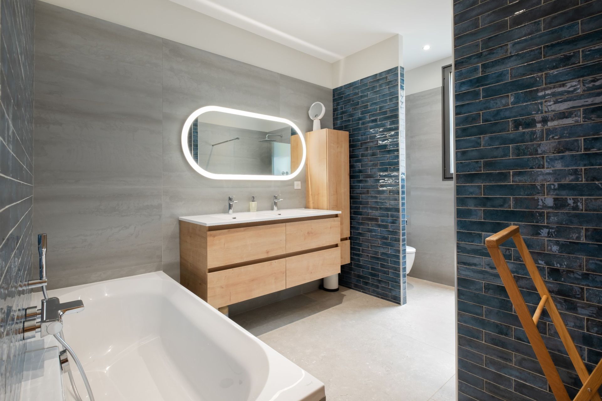 house 9 Rooms for sale on MONTFERRIER SUR LEZ (34980)