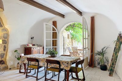 maison 11 Pièces en vente sur PEZENAS (34120) Vente Maison Pézenas 11 Pièces 400 m²