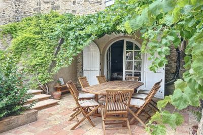 maison 11 Pièces en vente sur PEZENAS (34120) Vente Maison Pézenas 11 Pièces 400 m²