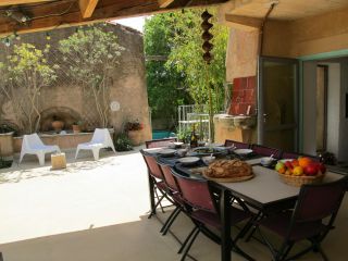 maison 13 Pièces en vente sur MONTPEYROUX (34150)