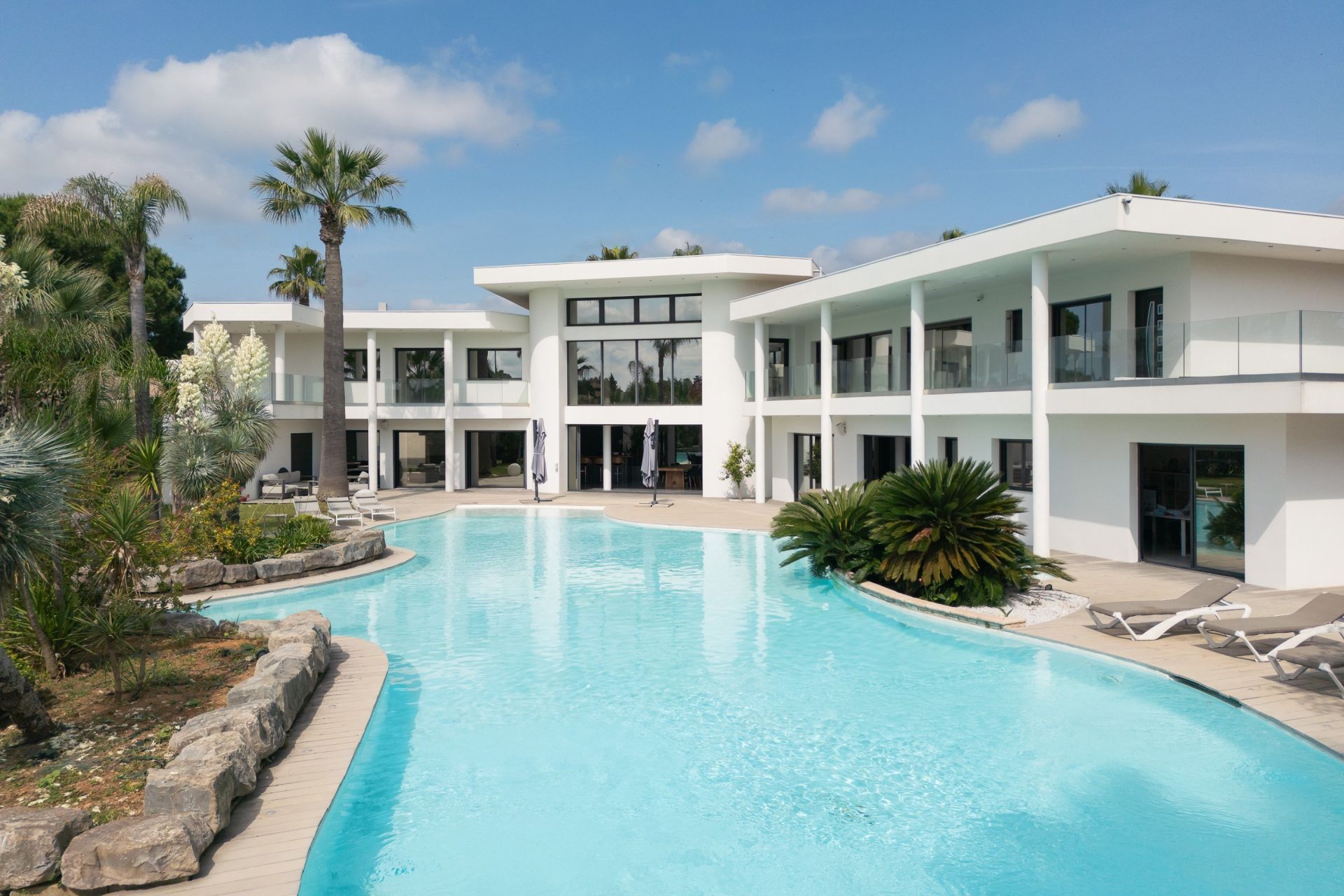 property 14 Rooms for sale on BAILLARGUES (34670)