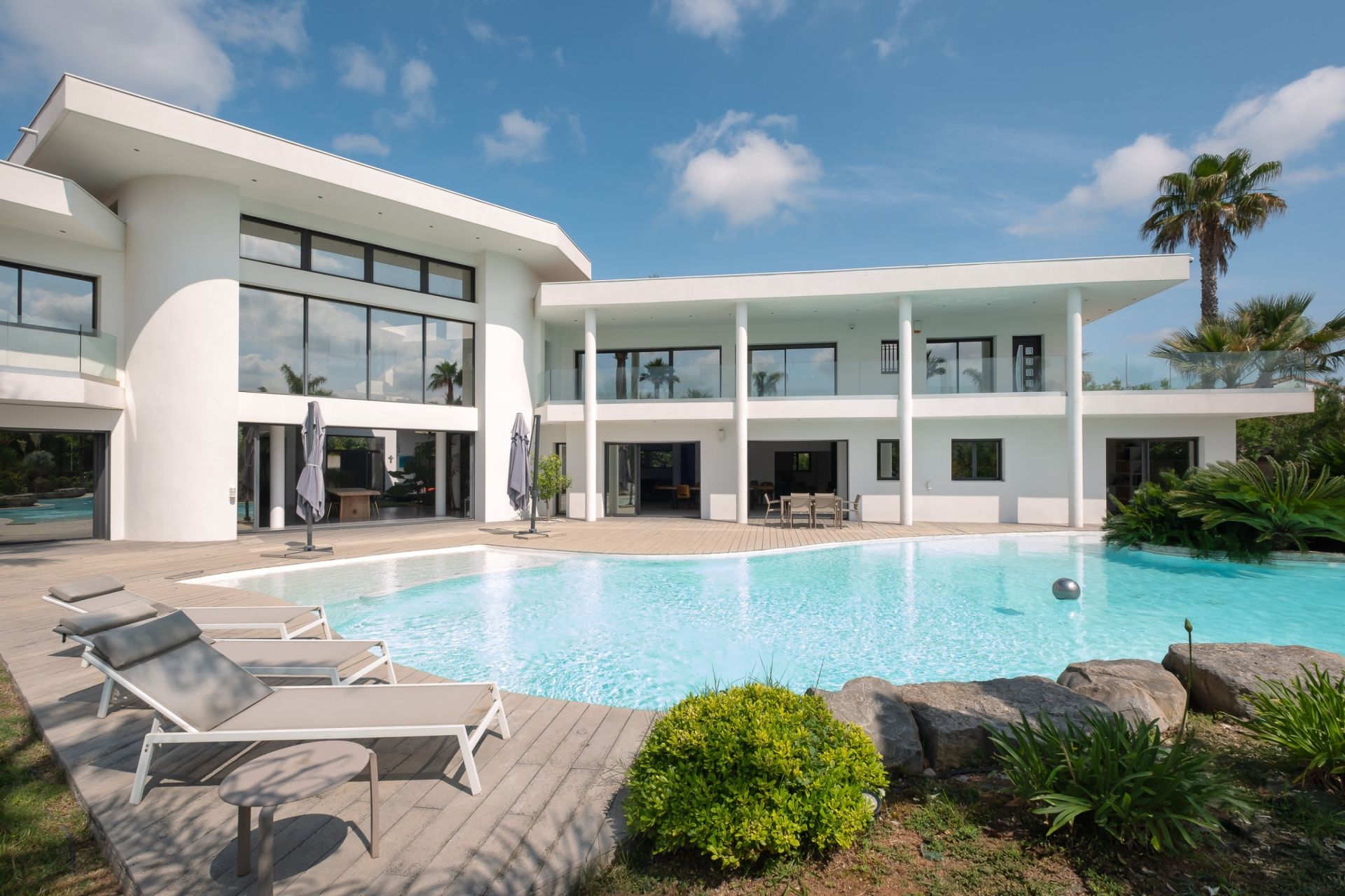 propriété 14 Pièces en vente sur BAILLARGUES (34670)