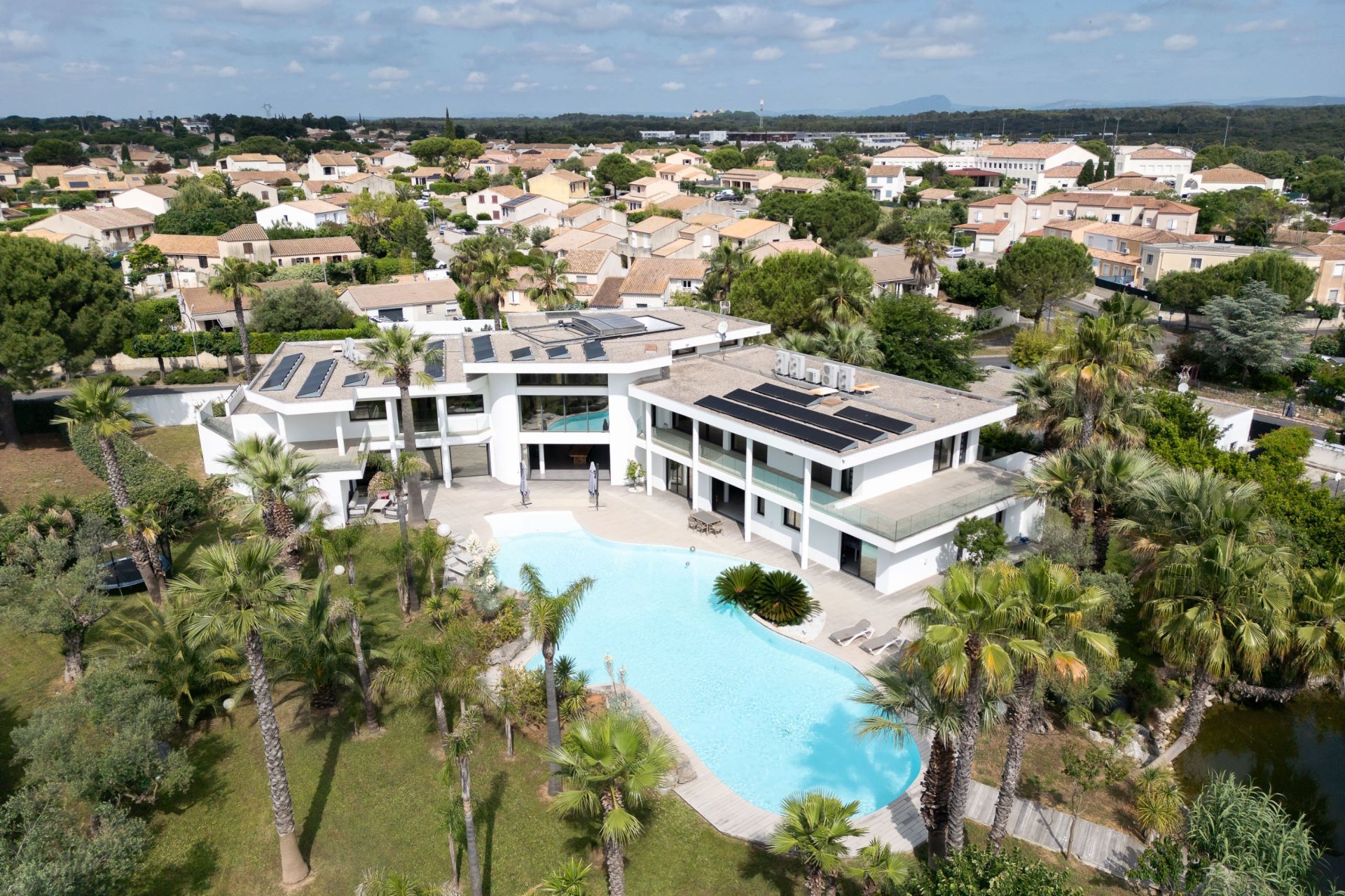 propriété 14 Pièces en vente sur BAILLARGUES (34670)