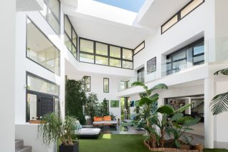 propriété 14 Pièces en vente sur BAILLARGUES (34670)