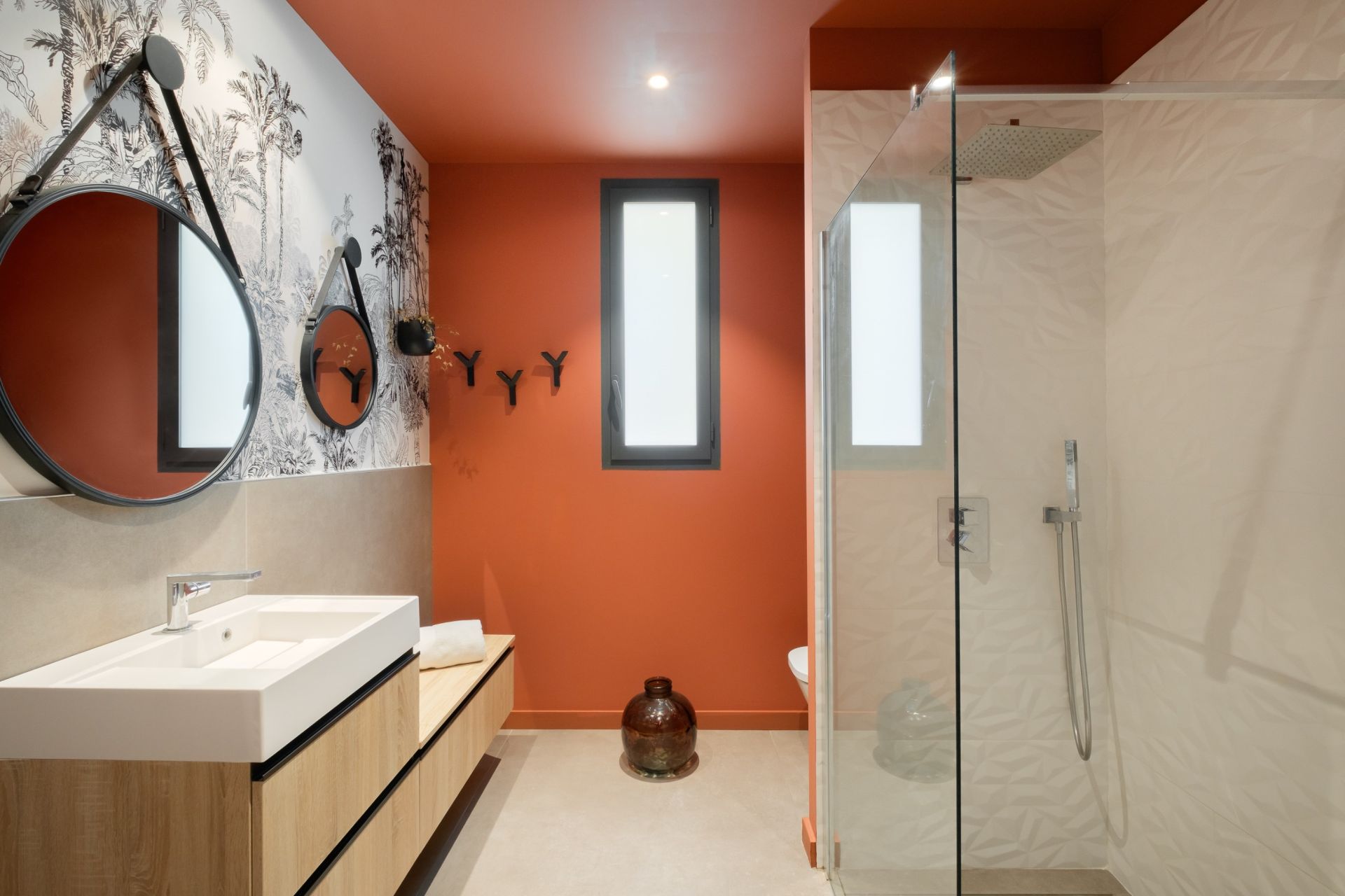 house 5 Rooms for sale on PEZENAS (34120)