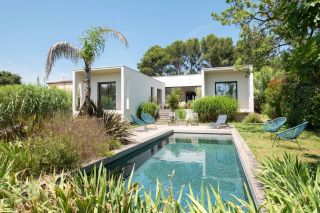 house 5 Rooms for sale on PEZENAS (34120)