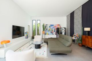 house 5 Rooms for sale on PEZENAS (34120)