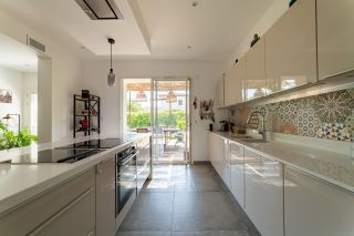 house 7 Rooms for sale on MONTPELLIER (34000)