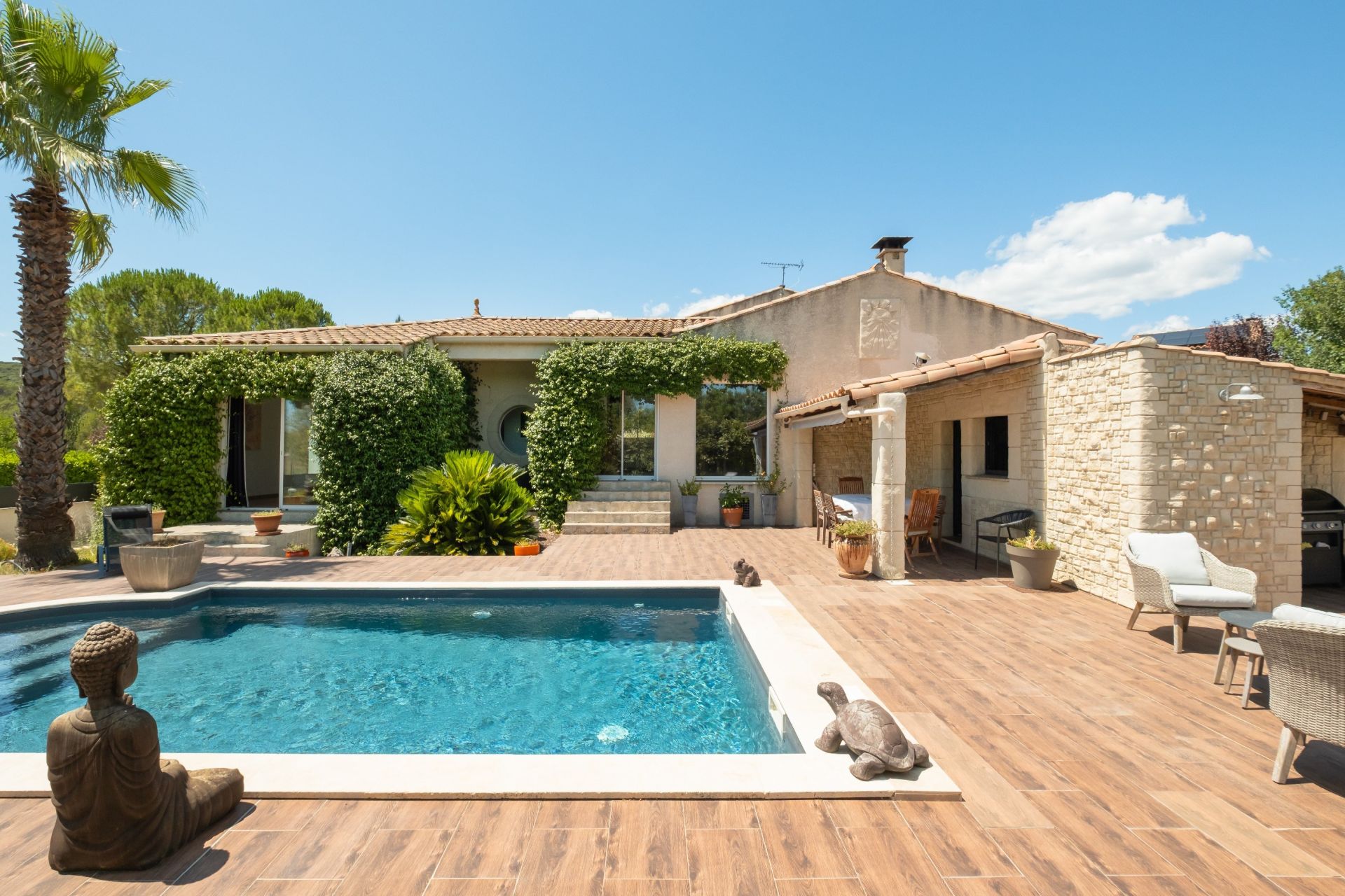 house 8 Rooms for sale on ST JEAN DE CUCULLES (34270)