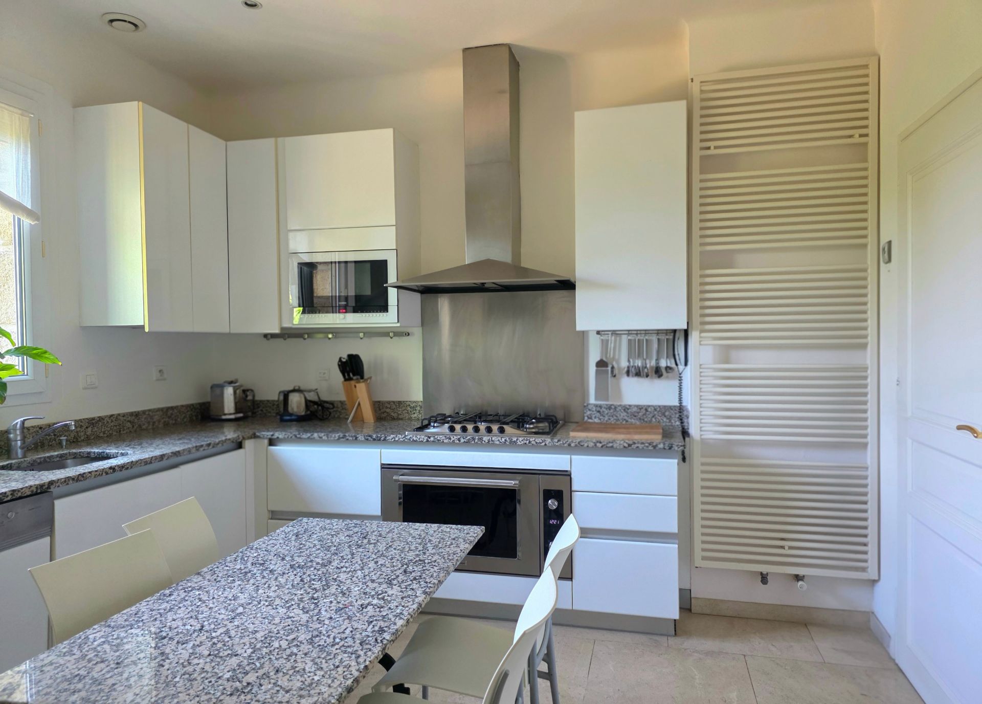 house 7 Rooms for sale on MONTPELLIER (34070)