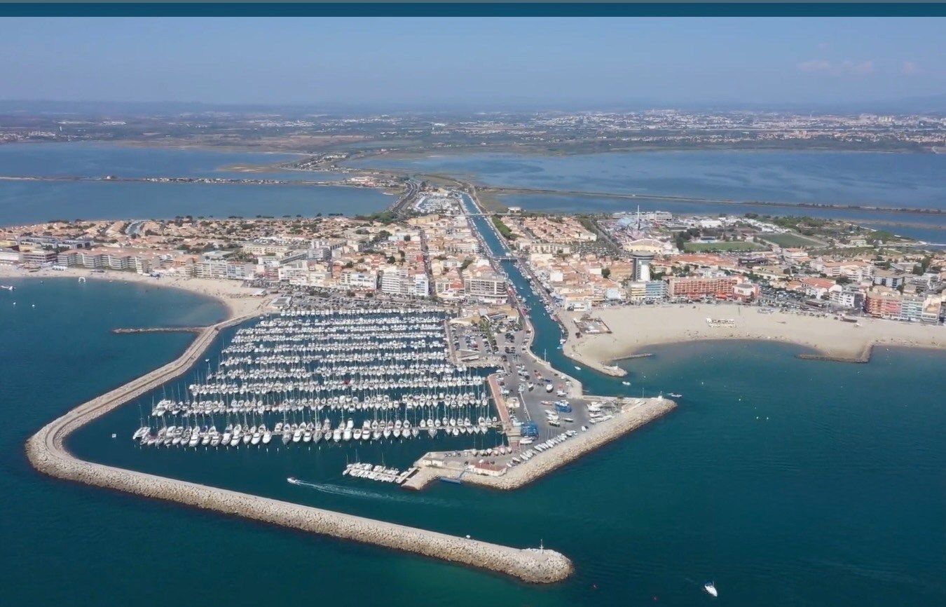 apartment 4 Rooms for sale on PALAVAS LES FLOTS (34250)