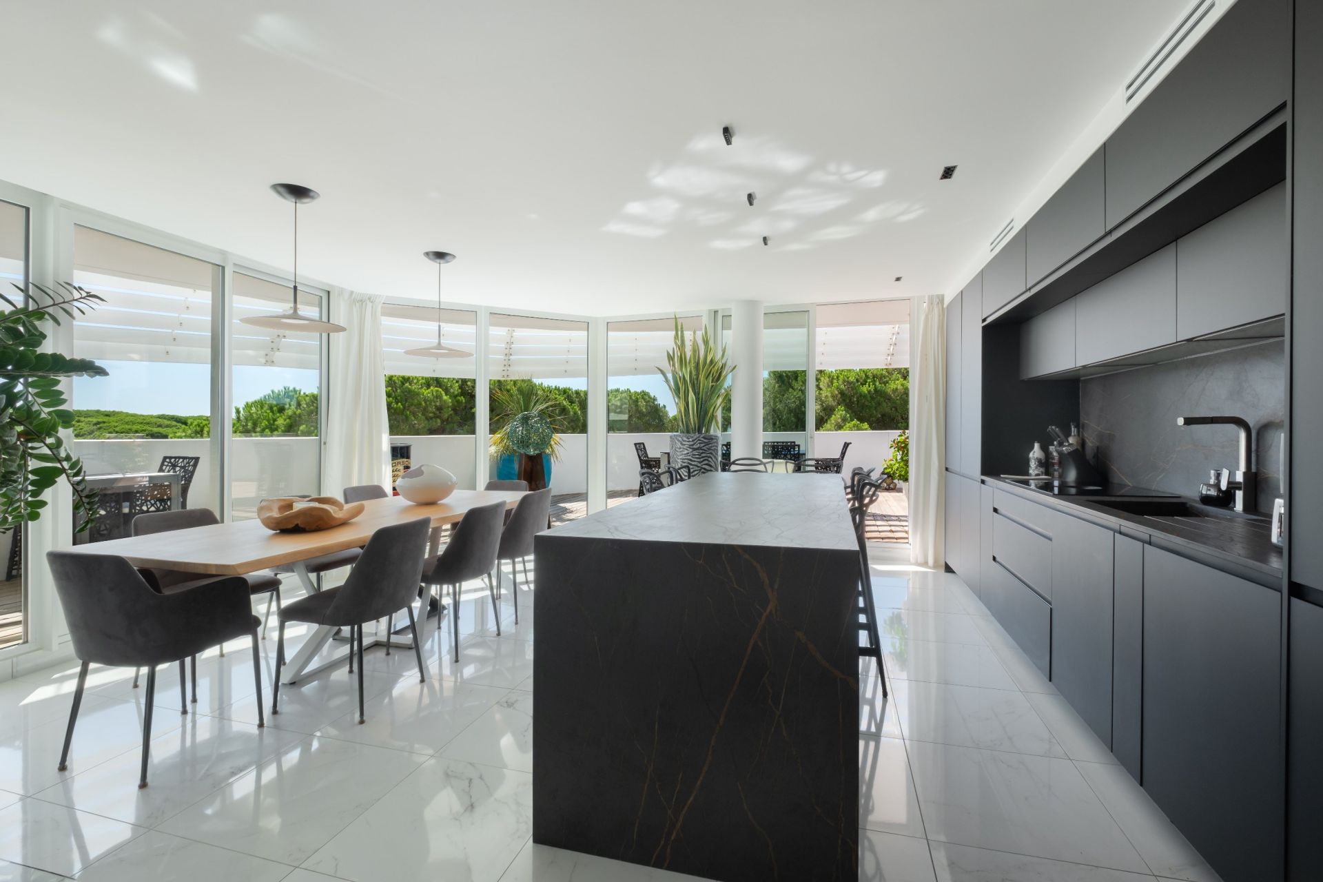 apartment 5 Rooms for sale on LA GRANDE MOTTE (34280)