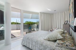 apartment 5 Rooms for sale on LA GRANDE MOTTE (34280)