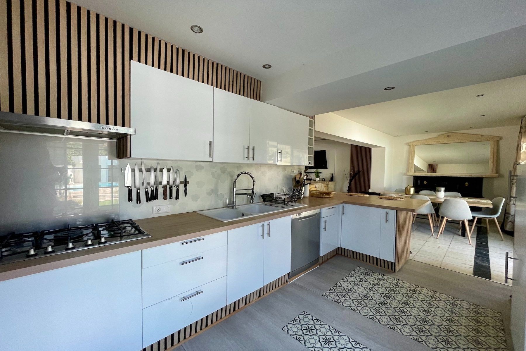 house 10 Rooms for sale on GRABELS (34790)