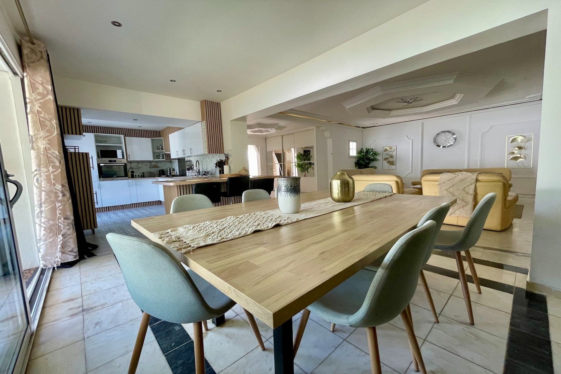 house 10 Rooms for sale on GRABELS (34790)