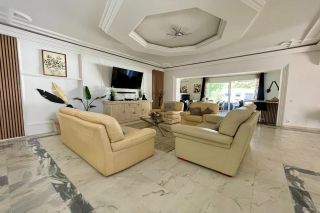 house 10 Rooms for sale on GRABELS (34790)