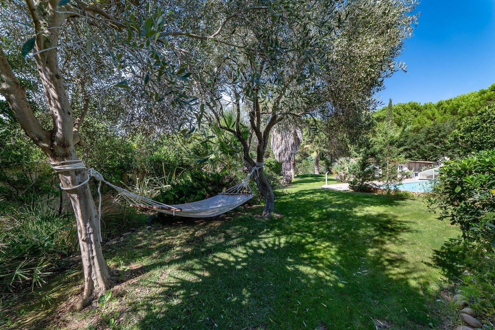 house 7 Rooms for sale on AGDE (34300)