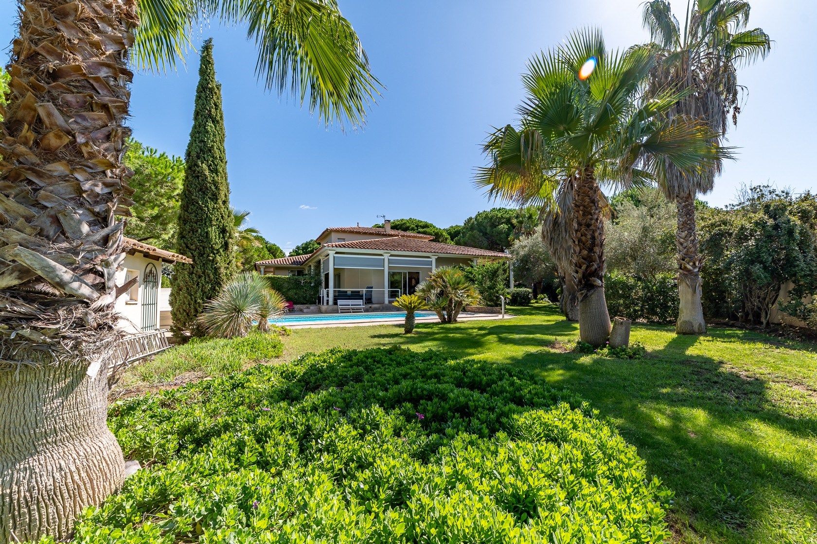 house 8 Rooms for sale on AGDE (34300)