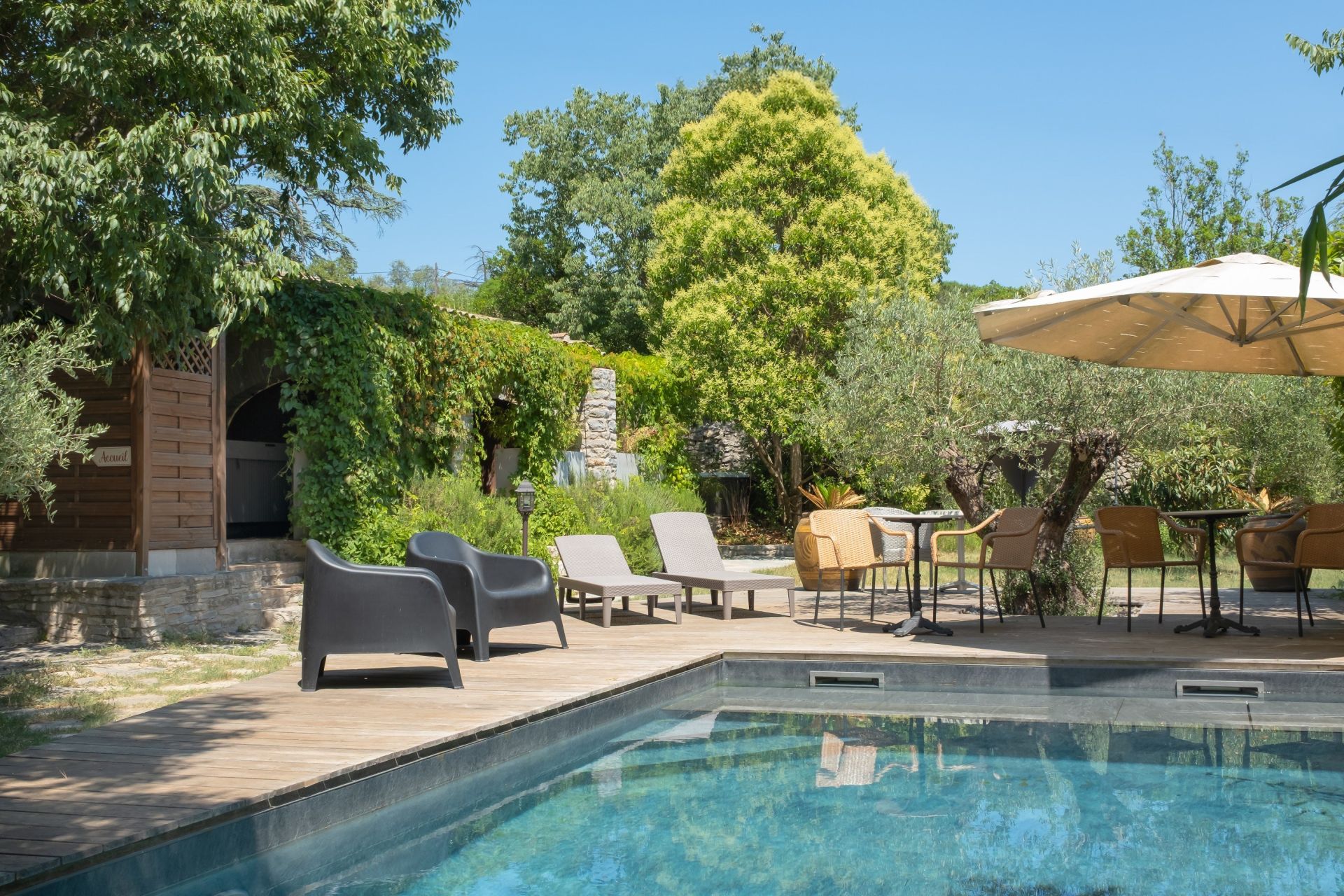 mas 9 Rooms for sale on MONTPELLIER (34000)
