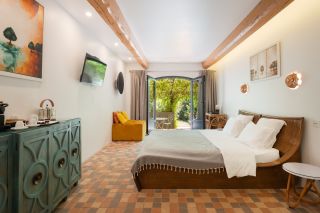 mas 9 Rooms for sale on MONTPELLIER (34000)