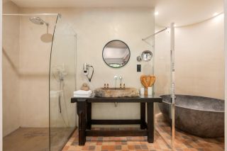 mas 9 Rooms for sale on MONTPELLIER (34000)