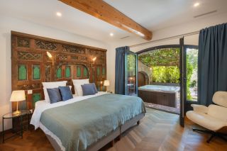 mas 9 Rooms for sale on MONTPELLIER (34000)