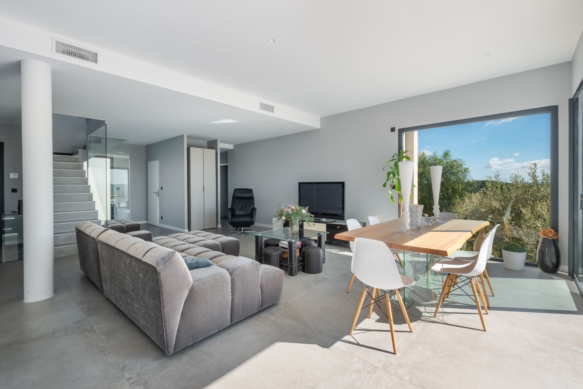 house 5 Rooms for sale on BEZIERS (34500)