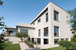 house 5 Rooms for sale on BEZIERS (34500)