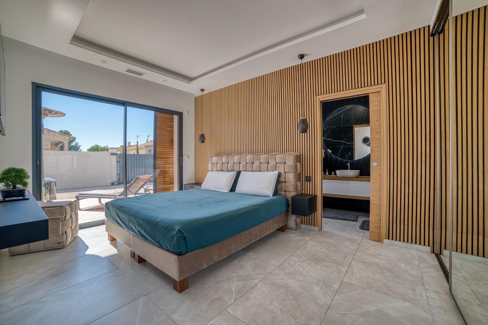 house 5 Rooms for sale on AGDE (34300)