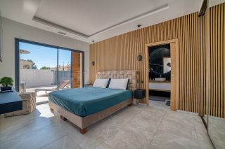 house 5 Rooms for sale on AGDE (34300)